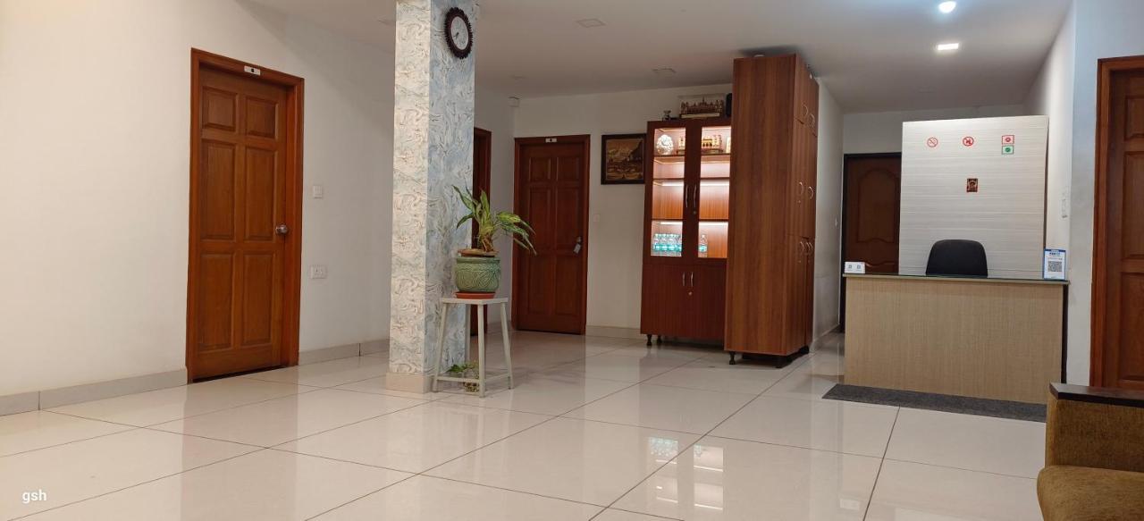 Sugamya Corner Guesthouse Мисор Екстериор снимка