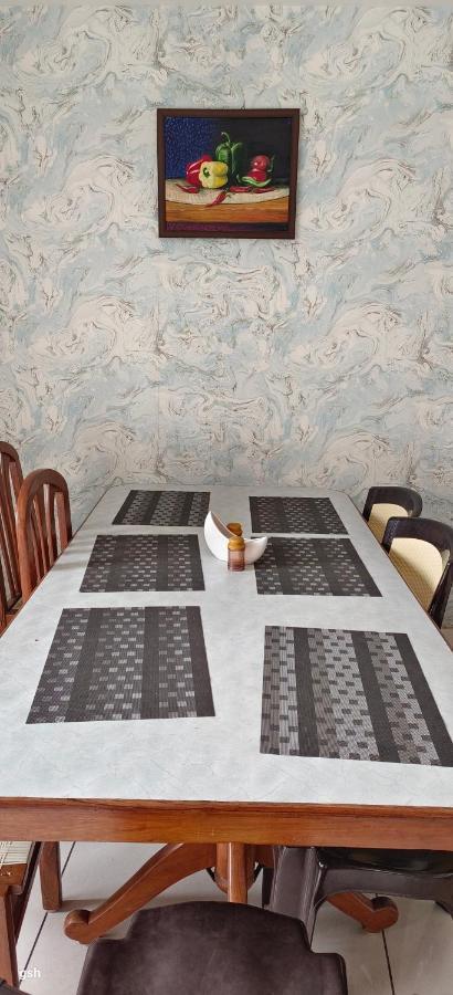 Sugamya Corner Guesthouse Мисор Екстериор снимка