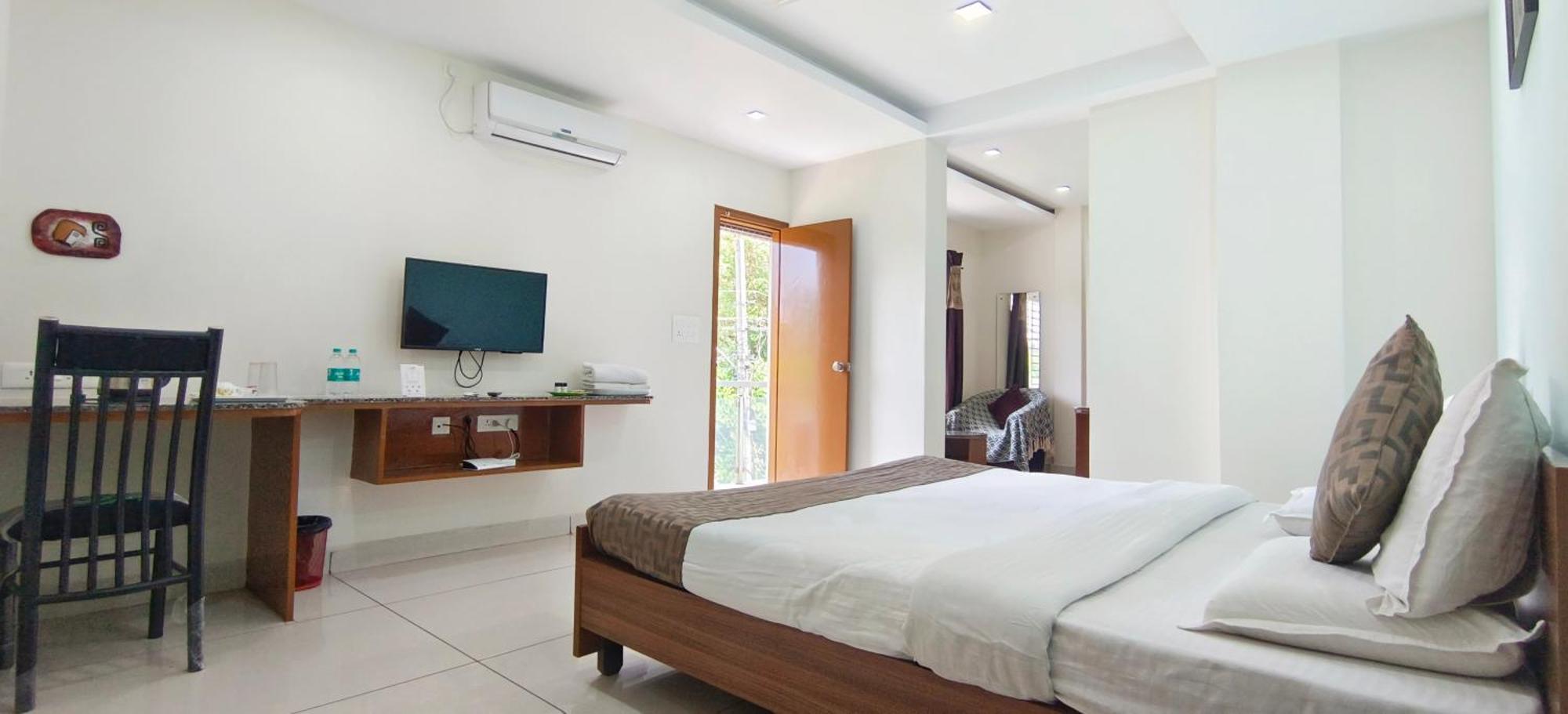 Sugamya Corner Guesthouse Мисор Стая снимка