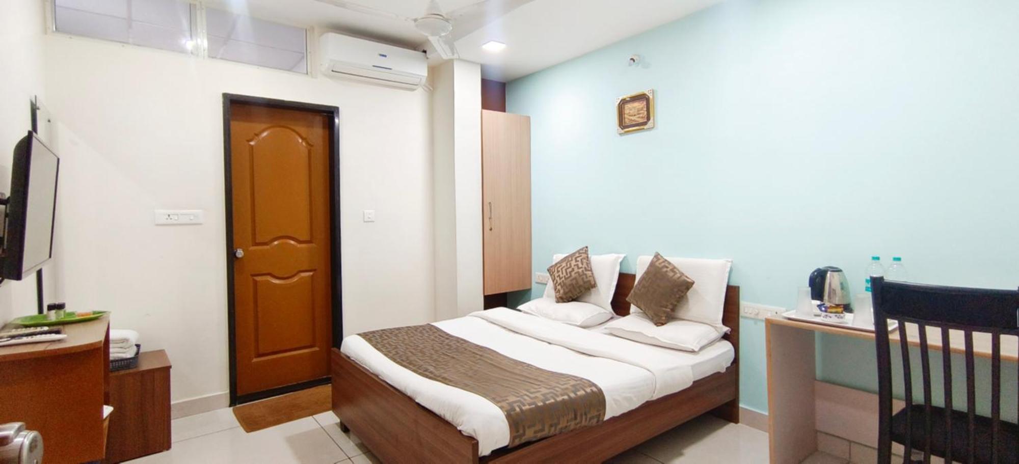 Sugamya Corner Guesthouse Мисор Стая снимка